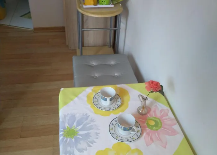 In Near Wide * Dziwnówek